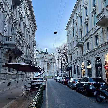 Apartment Cirillo 18 - Incantevole All'arco Della Pace Milan